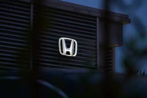 从高不可攀到低迷遇阻，潘建新反思，李进调离，本田换血变革！