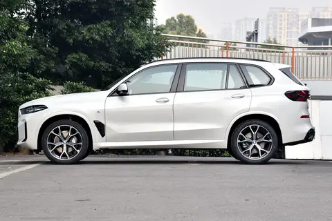 宝马X5二手车导购评测:豪华操控与实用兼顾,避坑选购全指南