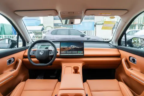 零跑C10二手车深度导购指南：精准选车不踩坑